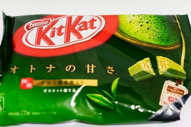 Bag with 12 matcha green tea kit kats