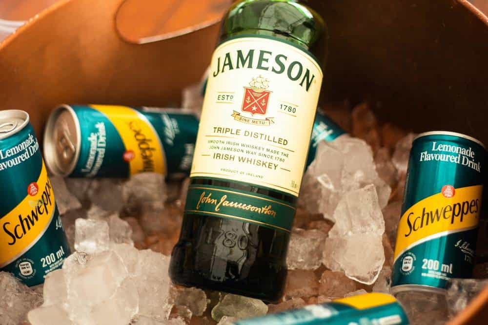 jameson whisky and schweppes